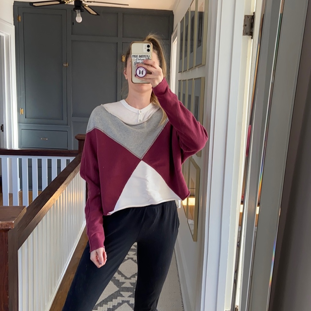 Free People raw hem cropped sweatshirt, like new!